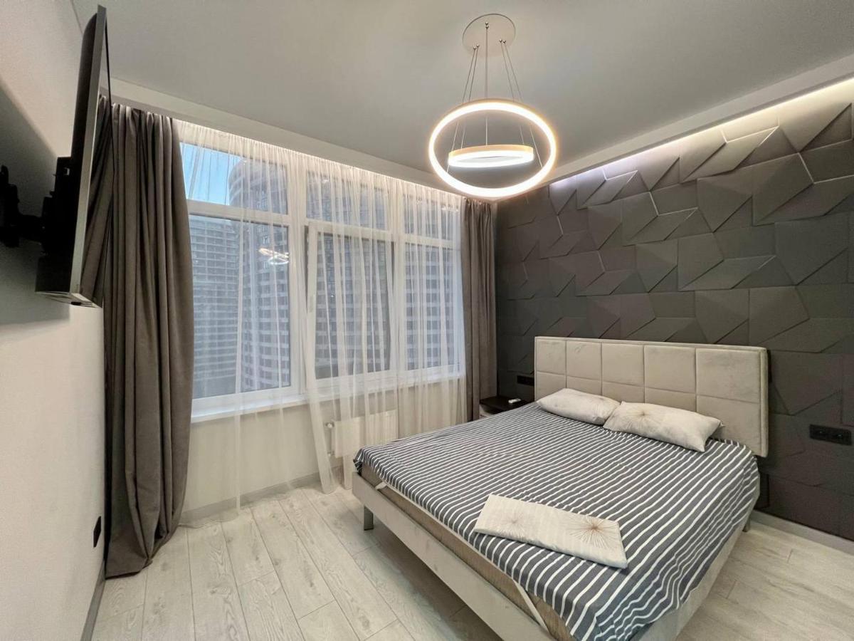 44 Pearl Stylish 1-Bedroom Apartment Odesa Exterior photo